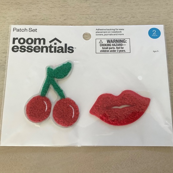 Room Essentials Lips Pillow + Patch Set - Picture 3 of 8